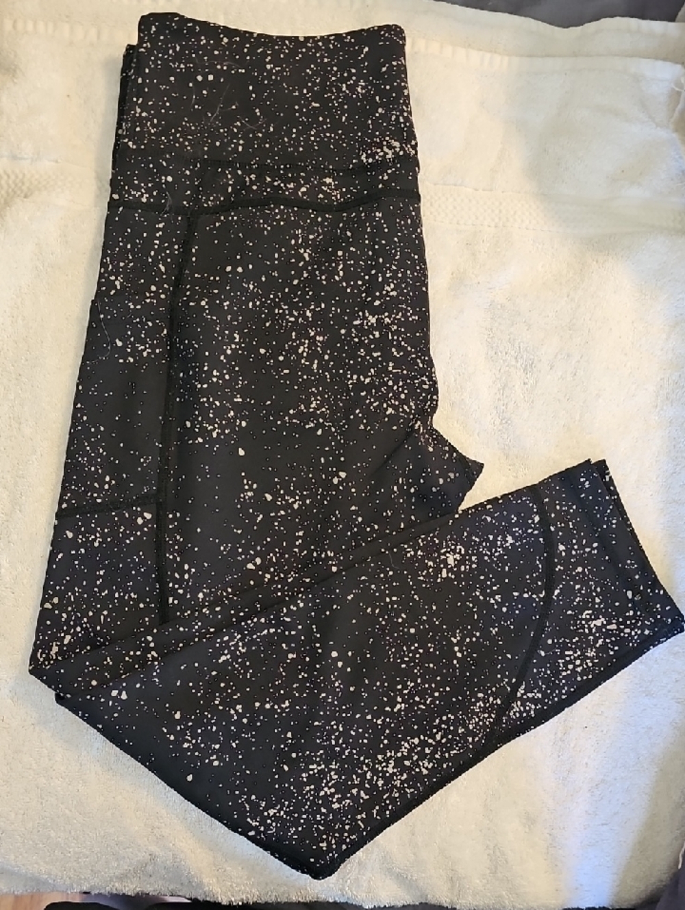 Women's Black Splatter-Print High-Waist Leggings